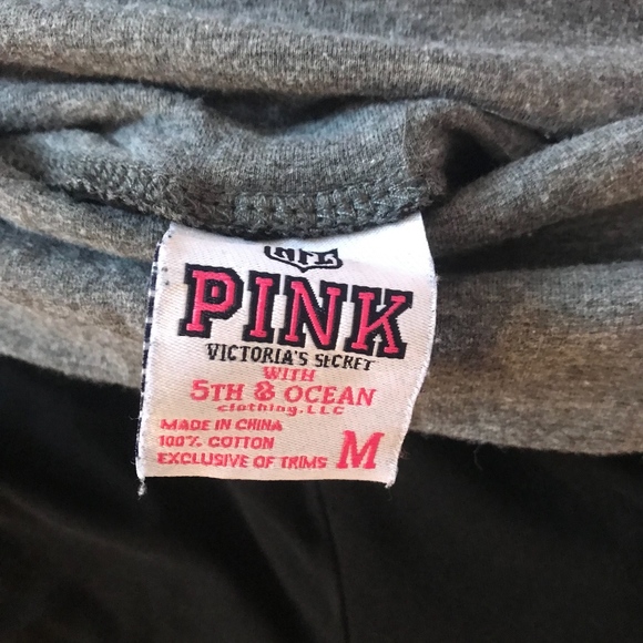 clothes - Picture 2 of 6